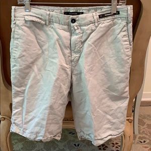Khaki Bermuda shorts